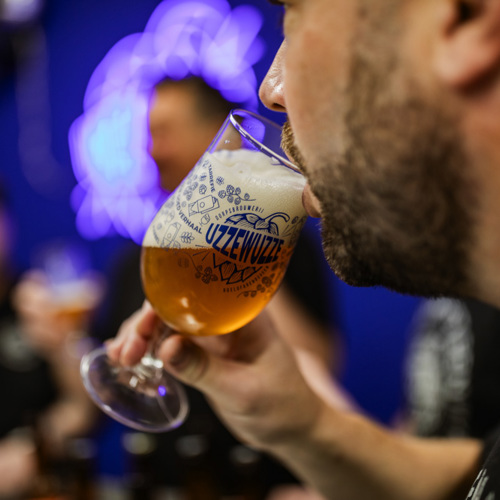 placeholder img alt text