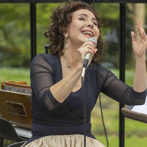 placeholder img alt text