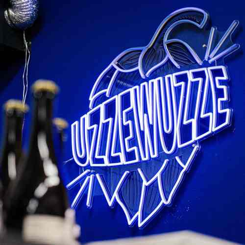 placeholder img alt text