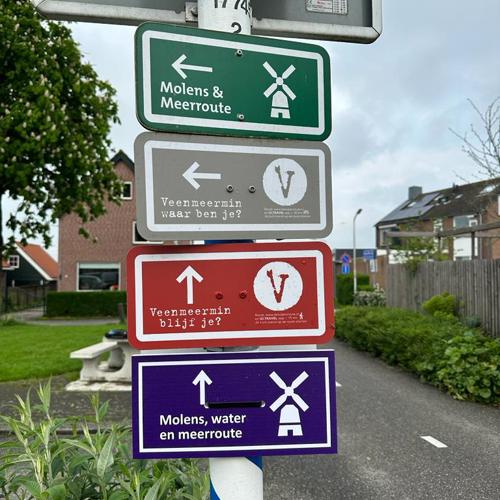 placeholder img alt text