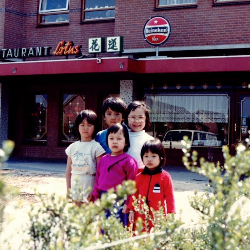 Documentaire Meer dan Babi Pangang in Parkvilla met buffet