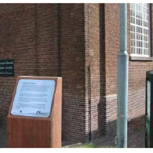 placeholder img alt text